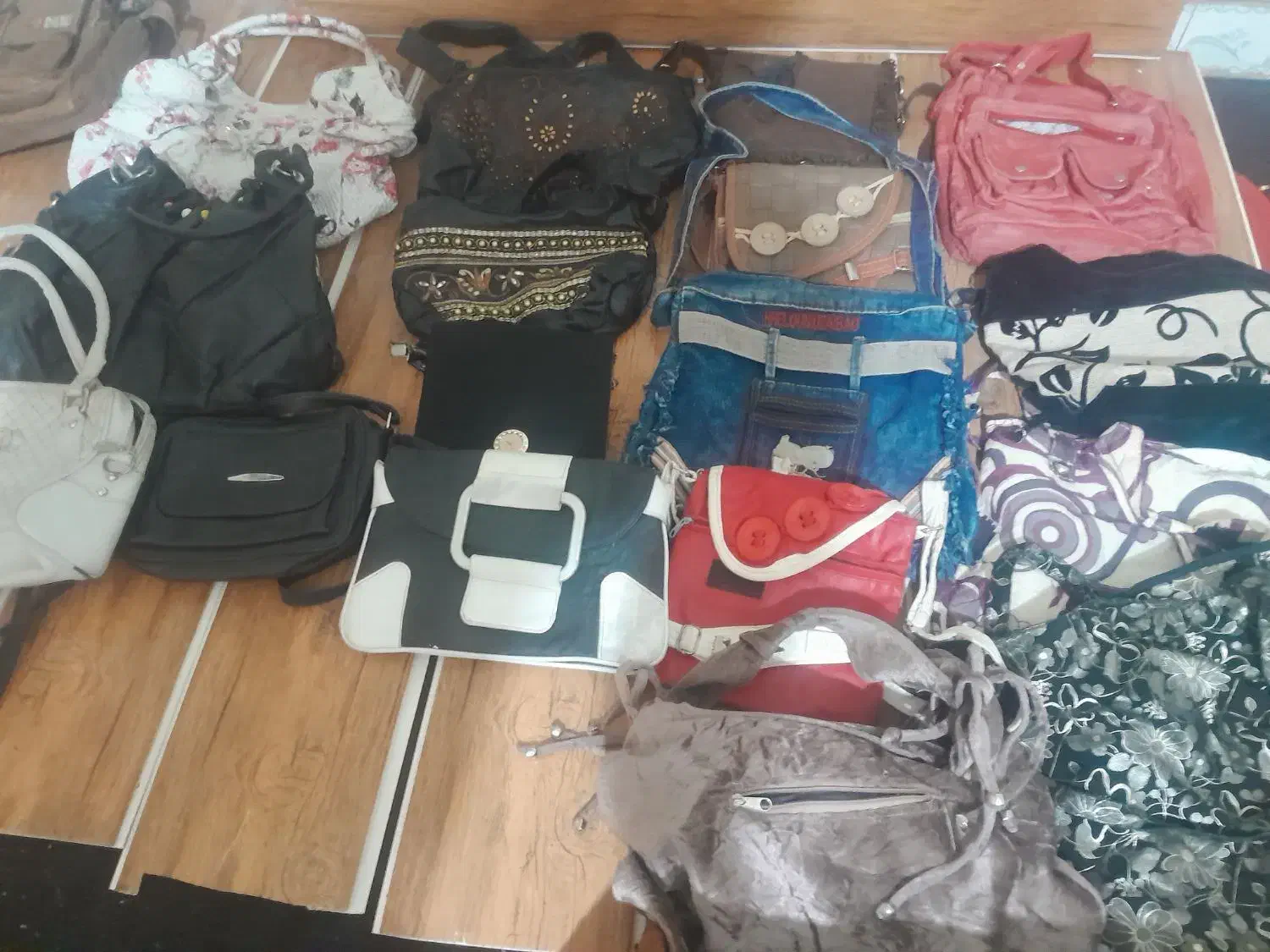 کیف زنونه شیک|کیف، کفش، کمربند|باوی, |دیوار