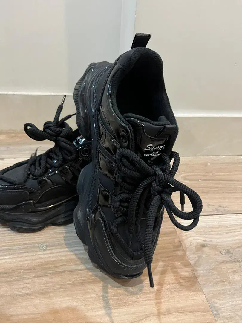 کتونی زنانه|کیف، کفش، کمربند|تهران, شهرک خرازی|دیوار