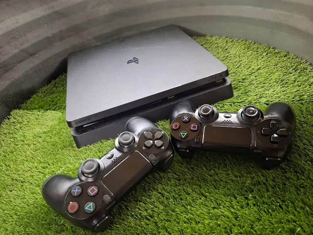 فروش ps4slim 1trb کپی خور|کنسول، بازی ویدئویی و آنلاین|بروجن, |دیوار
