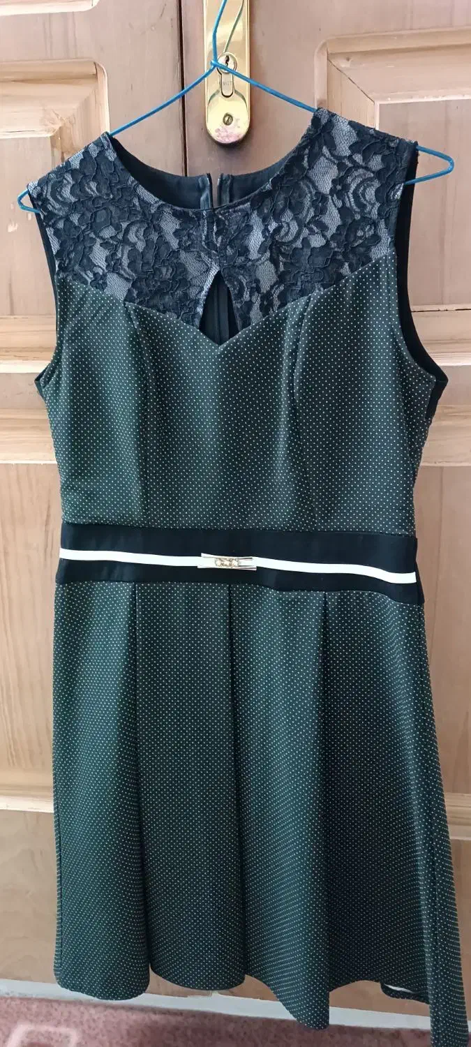 پیراهن و شومیز|لباس|دلیجان, |دیوار