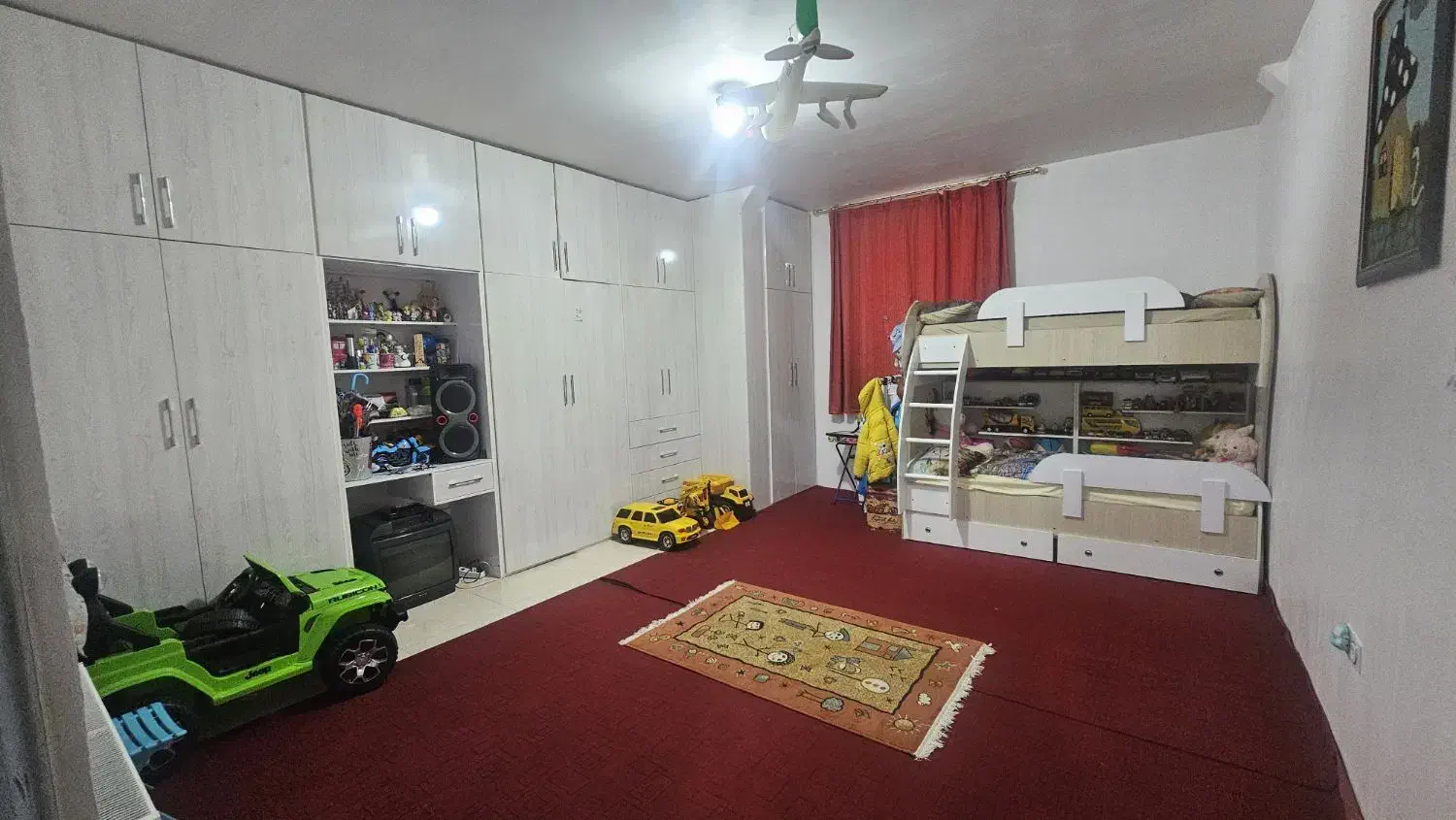 اپارتمان ۲۰۰ متری خیابان شکوفه|فروش آپارتمان|خرمآباد, |دیوار