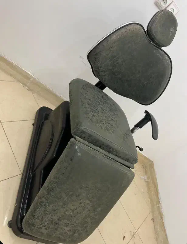 صندلی زیبایی|آرایشگاه و سالن‌های زیبایی|گناباد, |دیوار