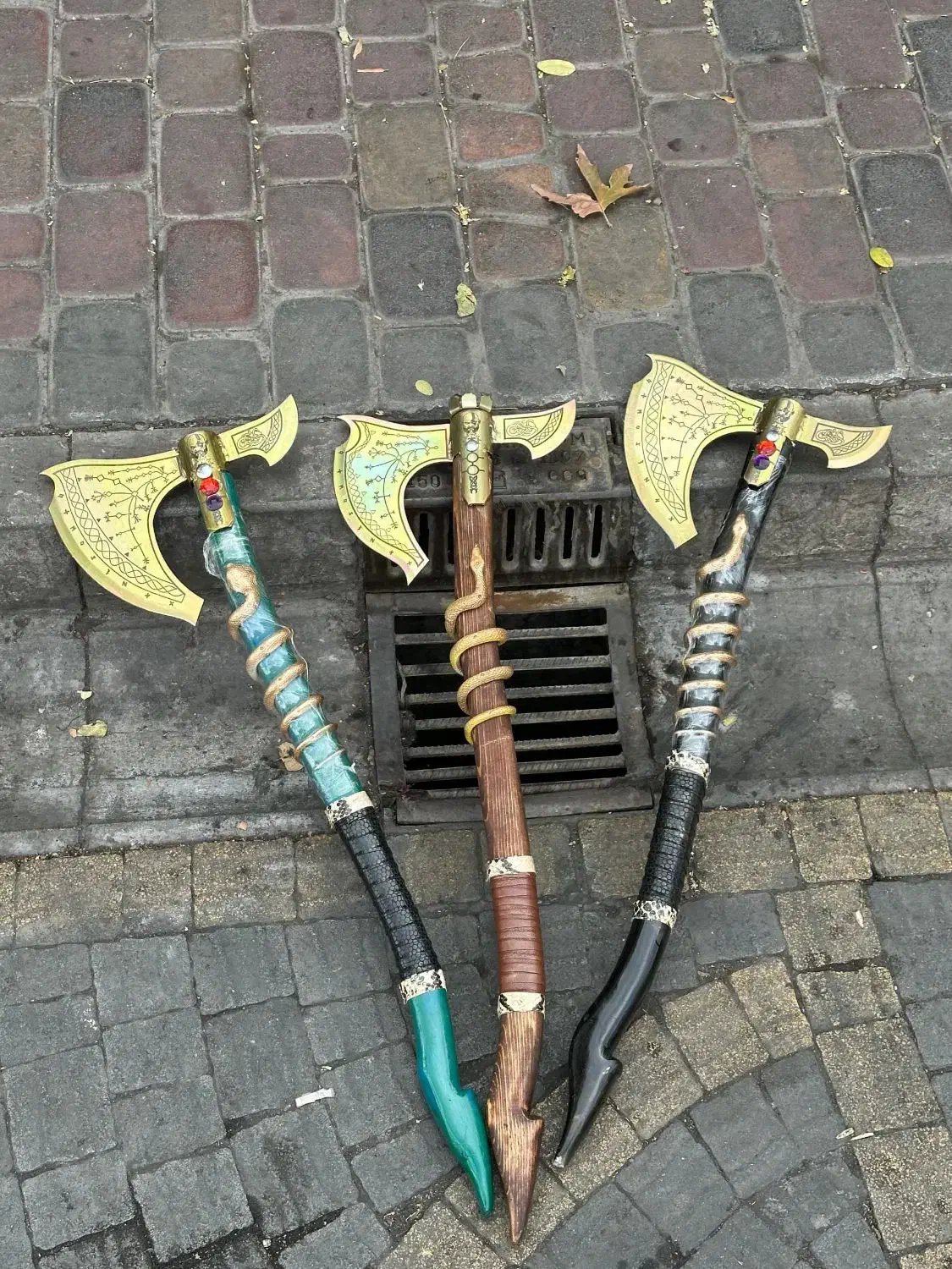 تبر گادآف وار نایاب ترین نسخه تولید شده|کوهنوردی و کمپینگ|تبریز, |دیوار