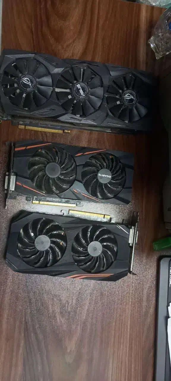 کارت گرافیک rx580 و مادر برد b365m|قطعات و لوازم جانبی رایانه|قم, صفائیه|دیوار