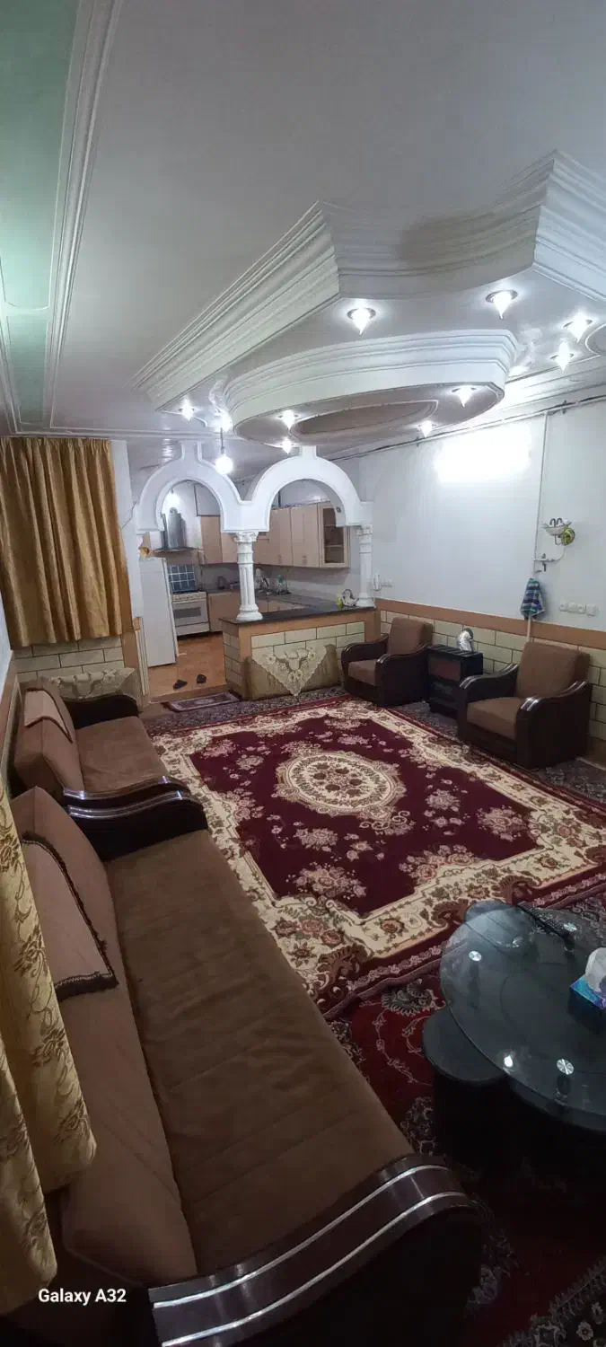 سویت با پارکینک چهارراه امام بعد از پاساژ مهستان|اجارهٔ کوتاه‌مدت آپارتمان و سوئیت|شوشتر, |دیوار