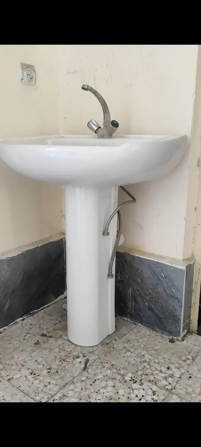 روشویی در حد نو|لوازم سرویس بهداشتی|آستارا, |دیوار