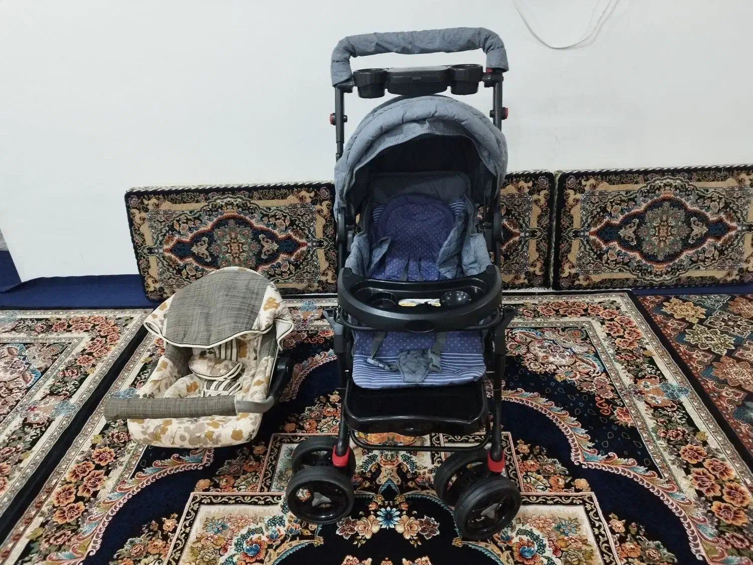 کالسکه و نی نی خواب|کالسکه و لوازم جانبی|قروه, |دیوار