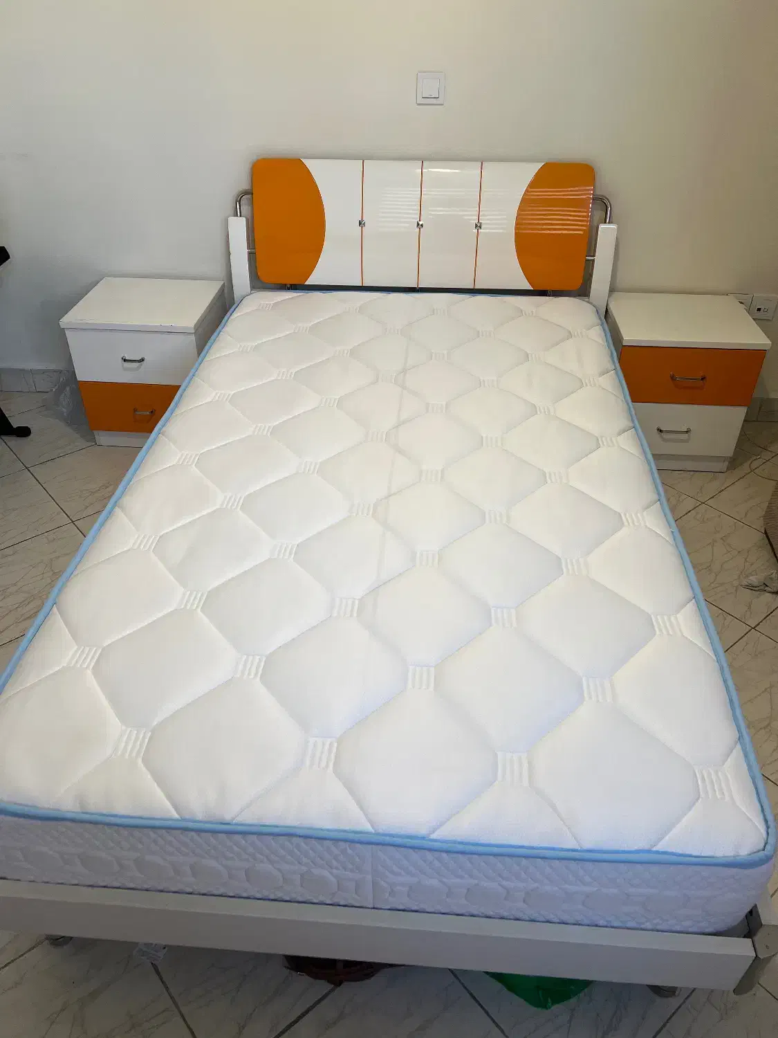 تخت خواب 120*200|تخت و سرویس خواب|تهران, سازمان برنامه جنوبی|دیوار