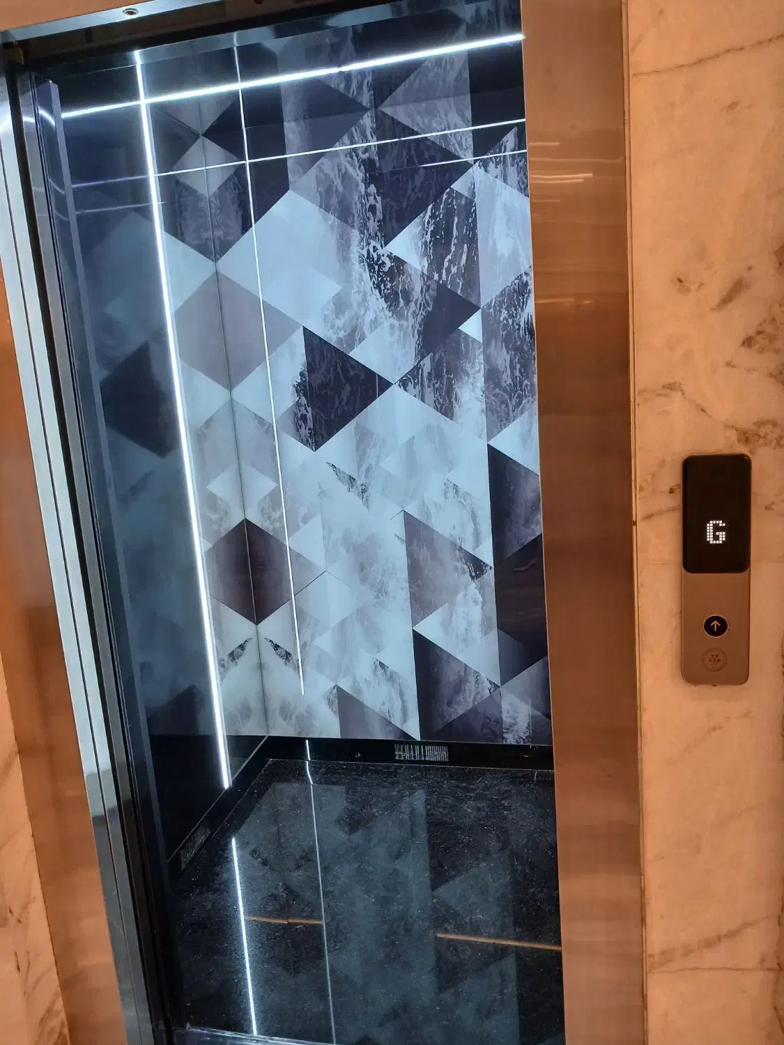 زعفرانیه ۲۴۰متر ۳خواب