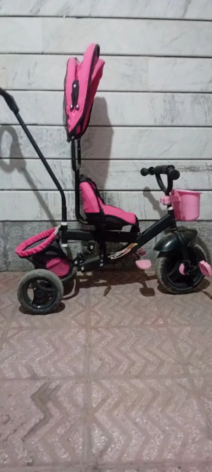 سه چرخه دلیجان ، بی عیب و نقص|اسباب و اثاث بچه|خمینی‌شهر, |دیوار