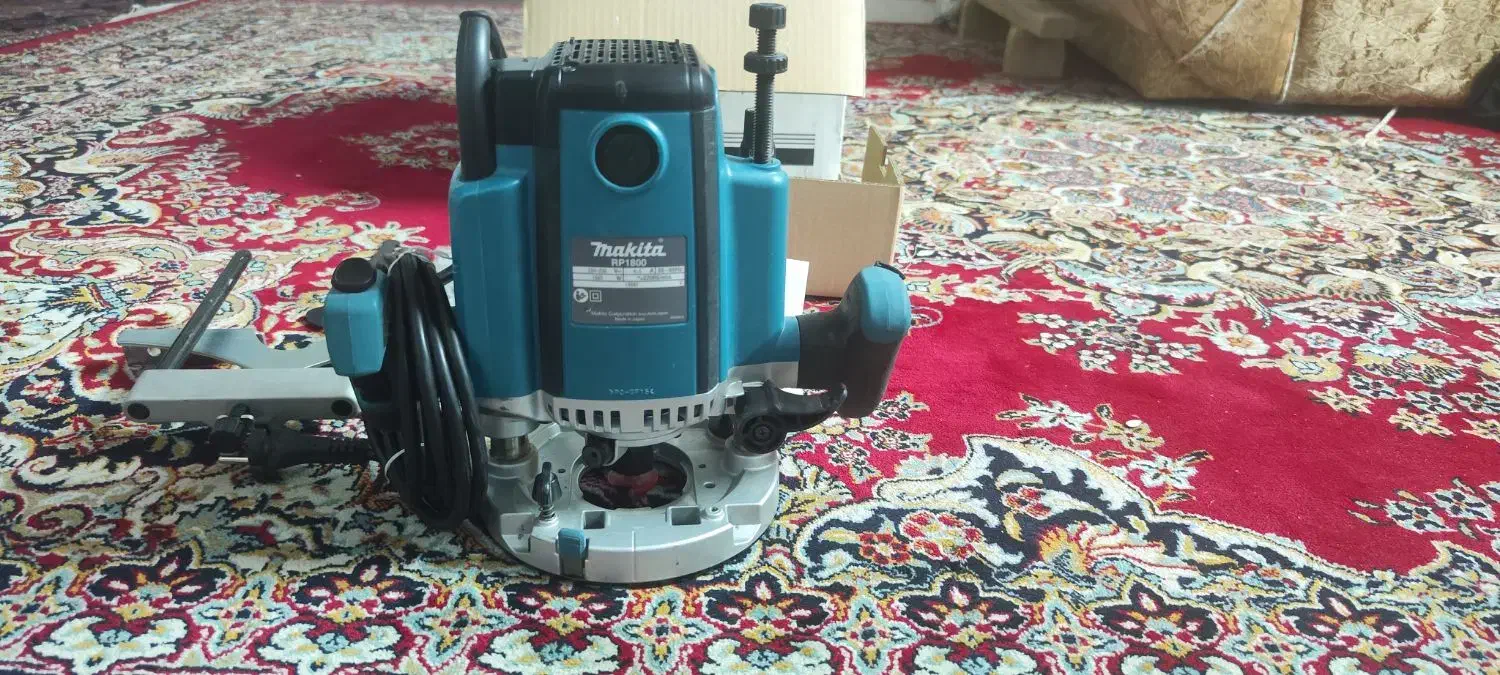 اورفرز ماکیتا مدل RP1800|ماشین‌آلات صنعتی|سیرجان, |دیوار