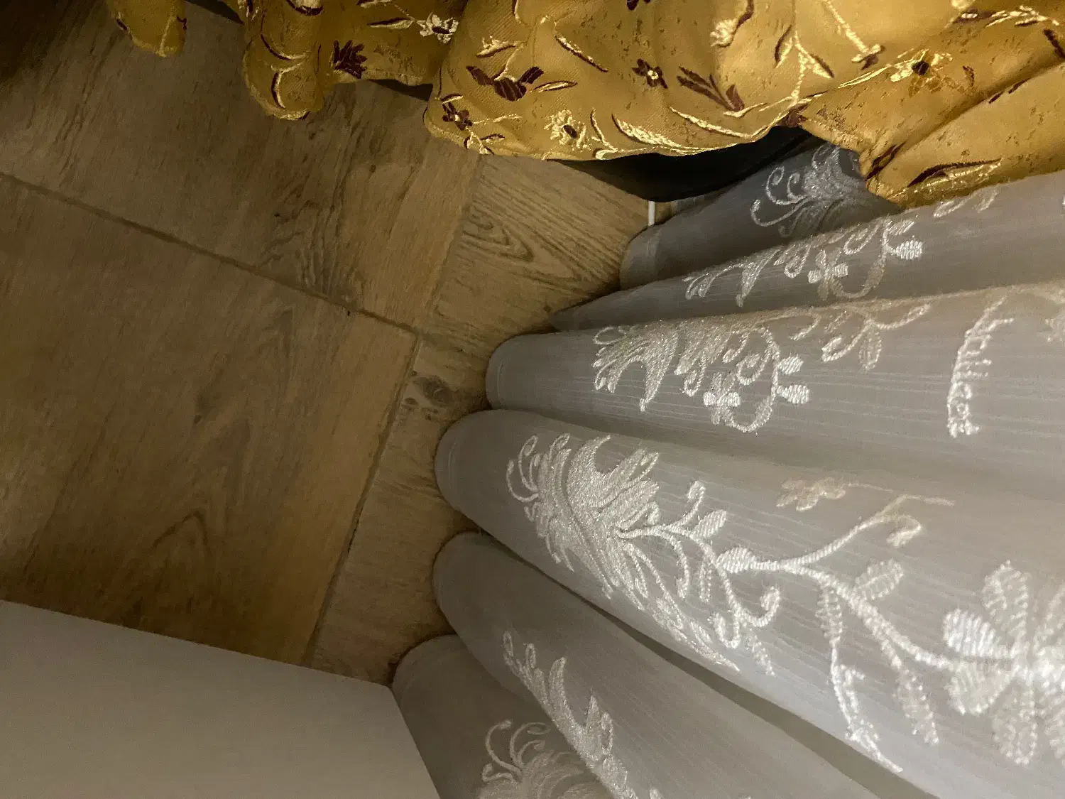 پرده پذیرایی|پرده، رانر، رومیزی|عجب شیر, |دیوار