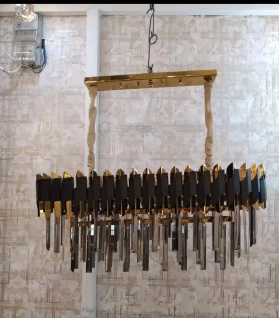 لوستر|لوستر و چراغ آویز|فردیس, فردیس|دیوار