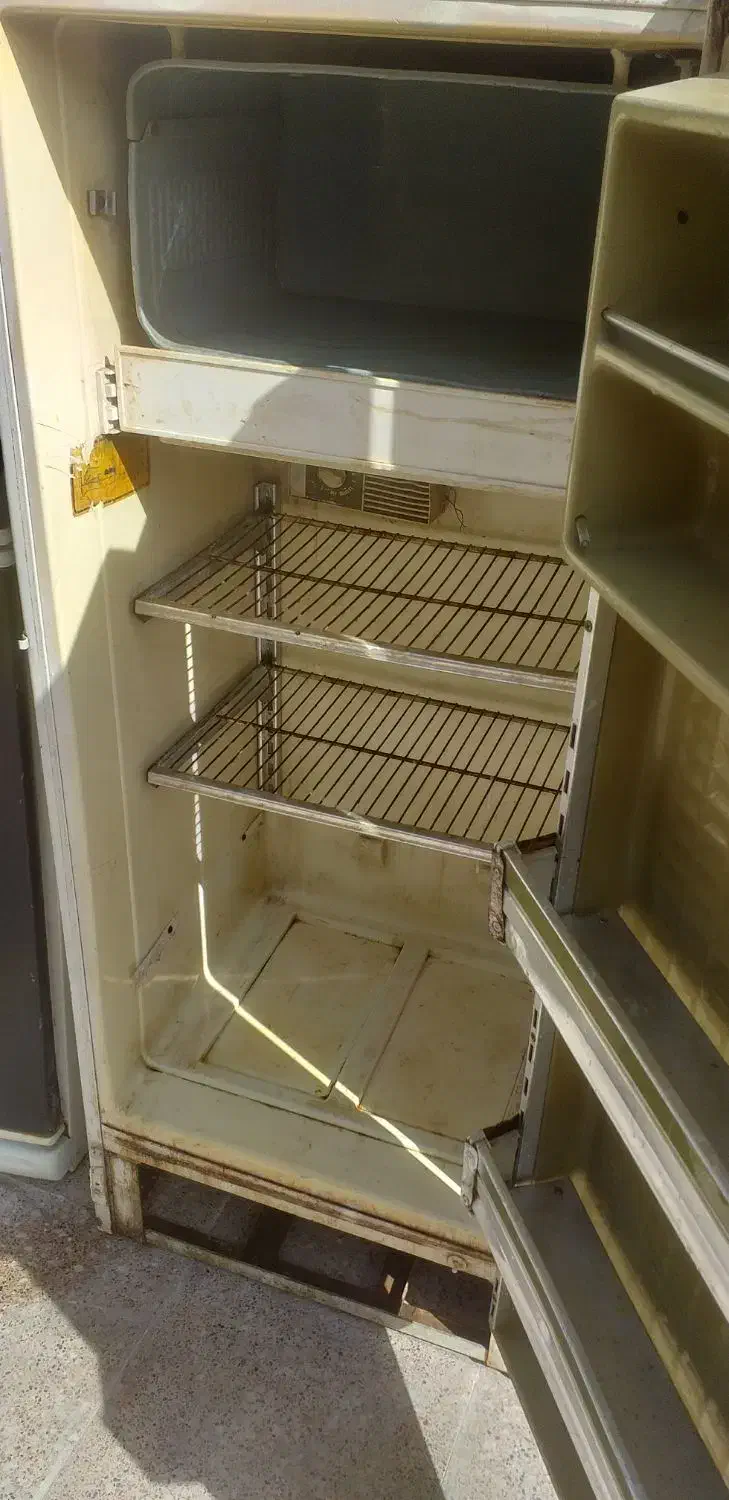 یخچال|یخچال و فریزر|شیراز, تندگویان|دیوار