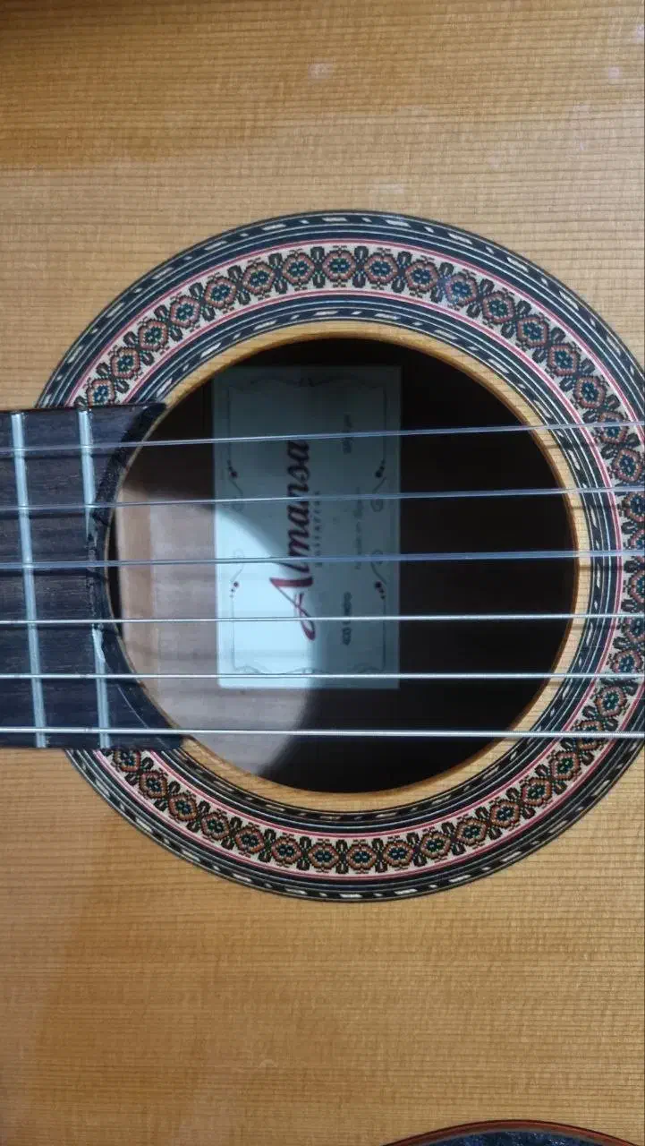 گیتار برند almansa|گیتار، بیس، امپلیفایر|اصفهان, درب کوشک|دیوار