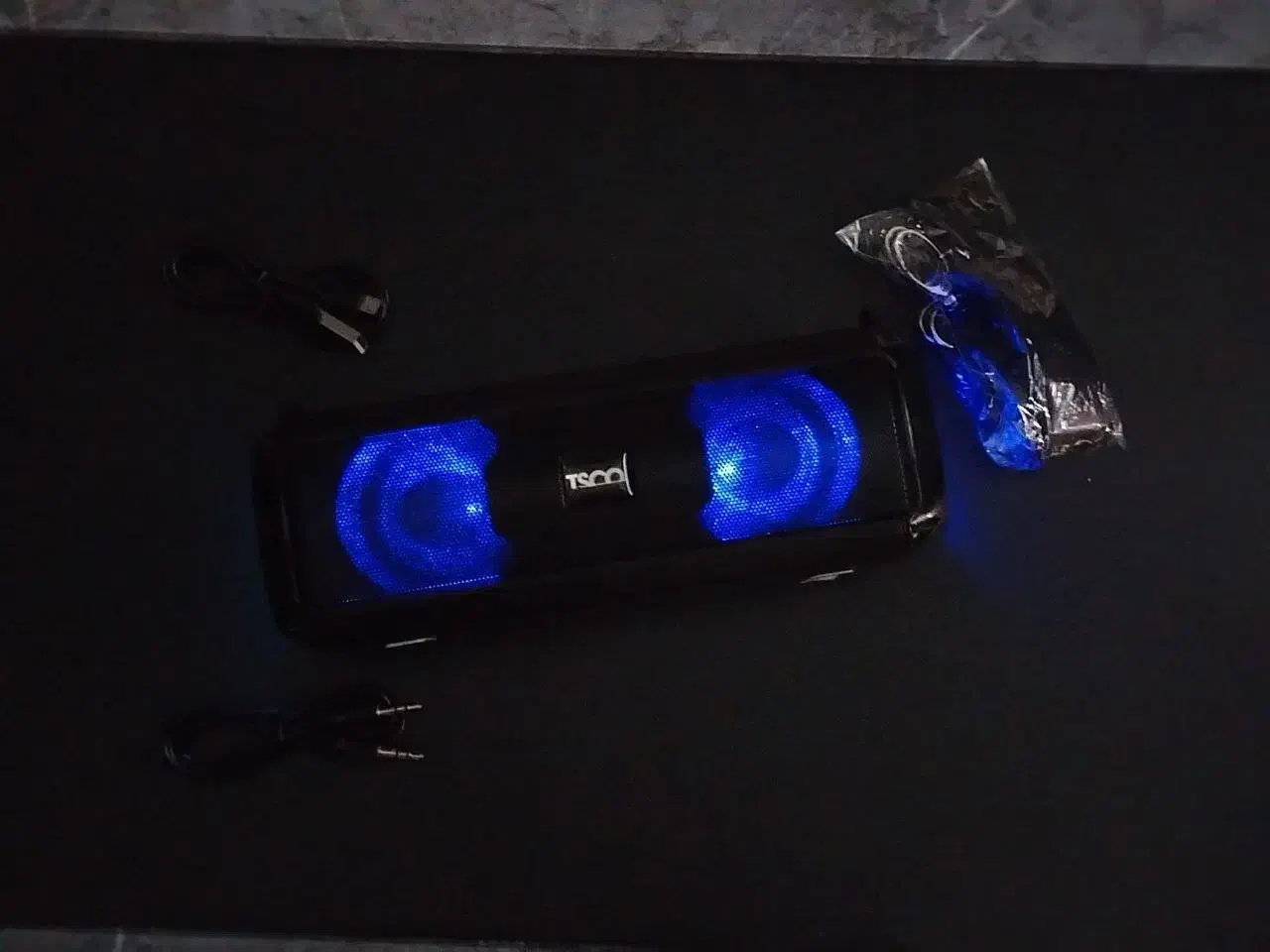 اسپیکر با نور RGB|پخش‌کننده همراه|مشهد, کوی سیدی|دیوار