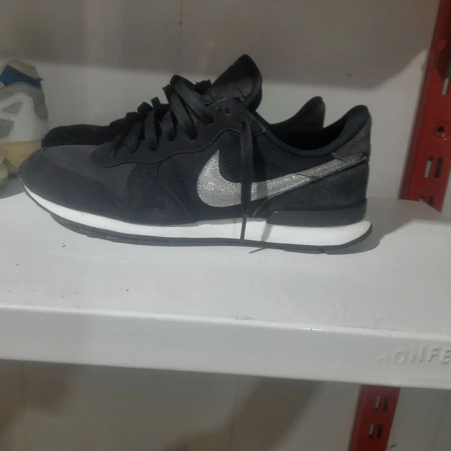 کفش نایک ۳۹.۵ اصلی سفارش اسیا|کیف، کفش، کمربند|هرسین, |دیوار