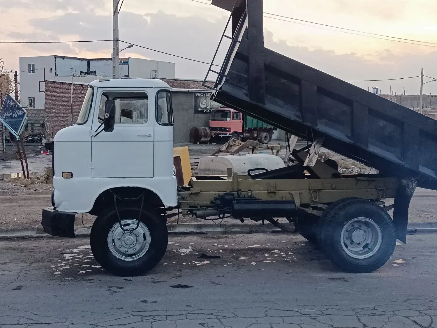 ایفا کمپرسی و کفی جرثقیل 911|خودرو سنگین|گزیک, |دیوار