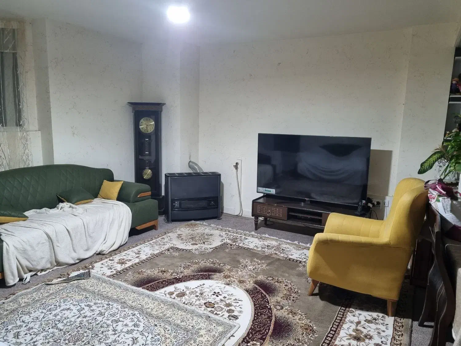 مهر امام رضا ارم آرین ارگ ارژن وحدت بتن وزارت دفاع|فروش آپارتمان|صدرا-فارس, فاز ۱|دیوار