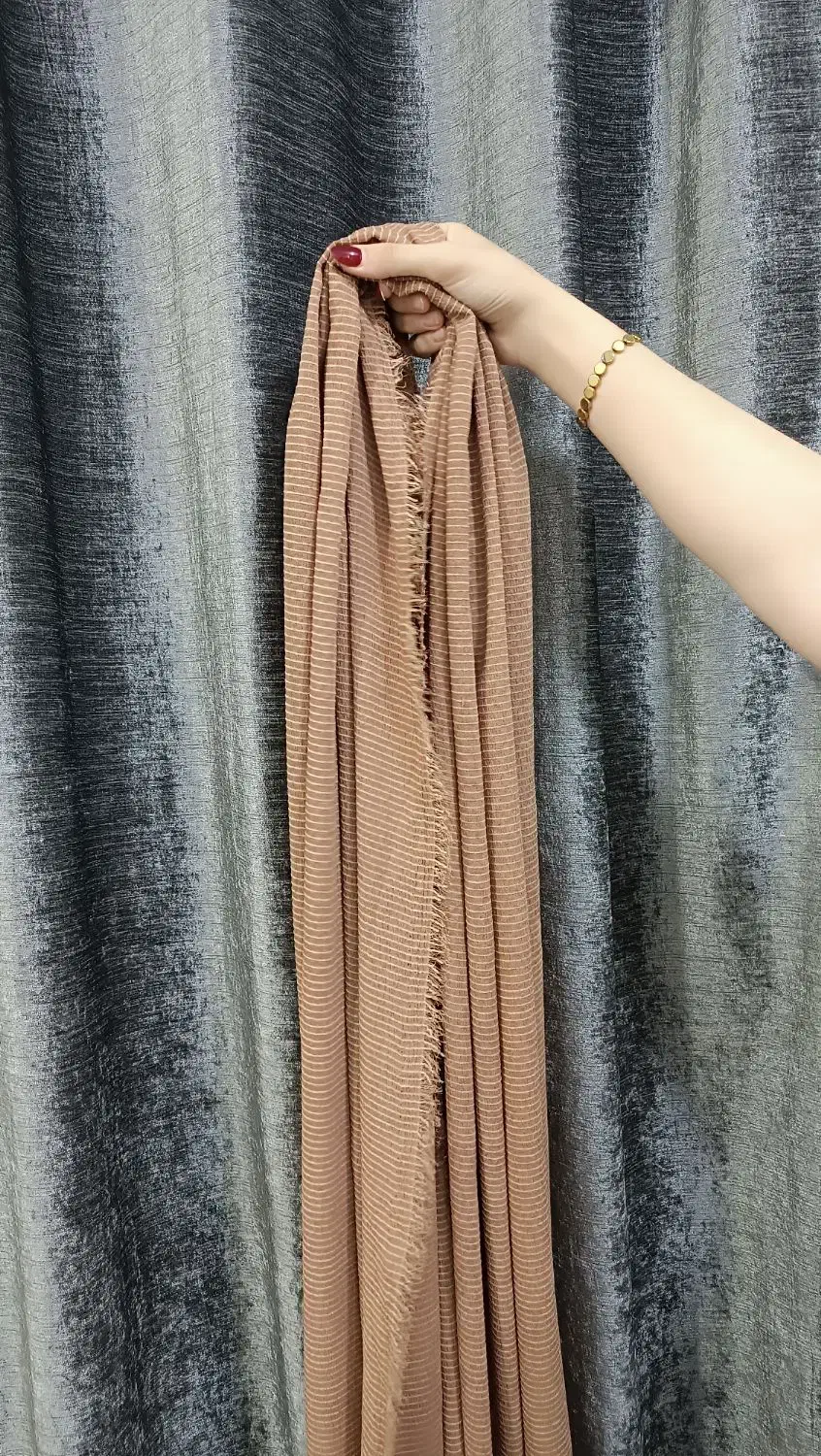 شال و تاپ|لباس|دهلران, |دیوار