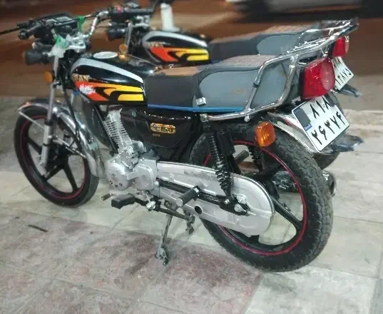 موتور سیکلت انژکتور مدل 1402رنگ سیاه|موتورسیکلت|بندرعباس, |دیوار