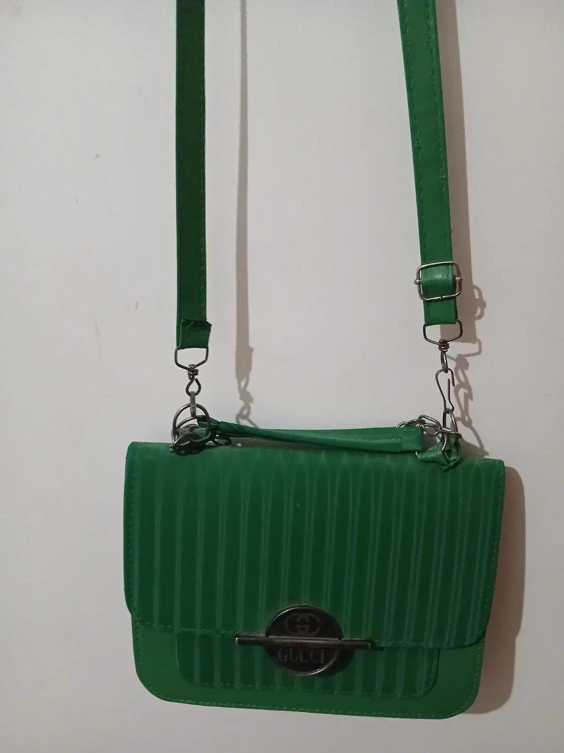 کیف زنانه دوشی سبز شیک در حد نو|کیف، کفش، کمربند|گنبد کاووس, |دیوار