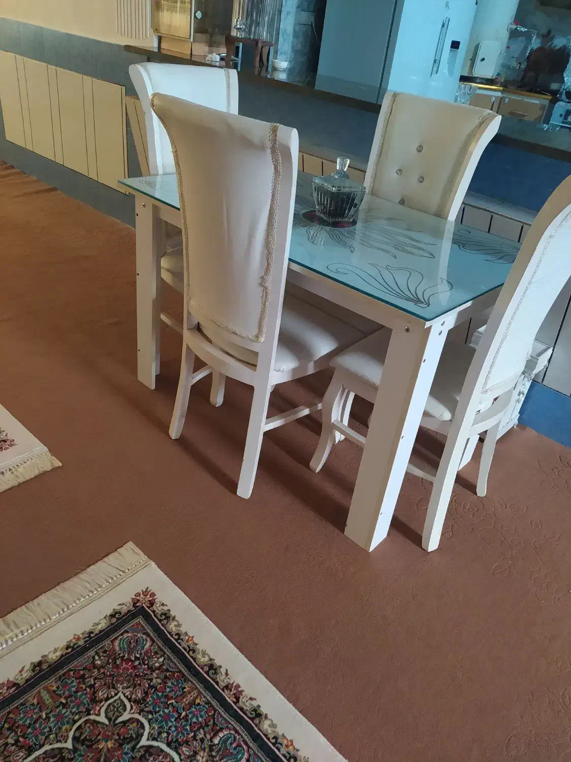 میزصندلی.ساعت...|میز و صندلی غذاخوری|لردگان, |دیوار