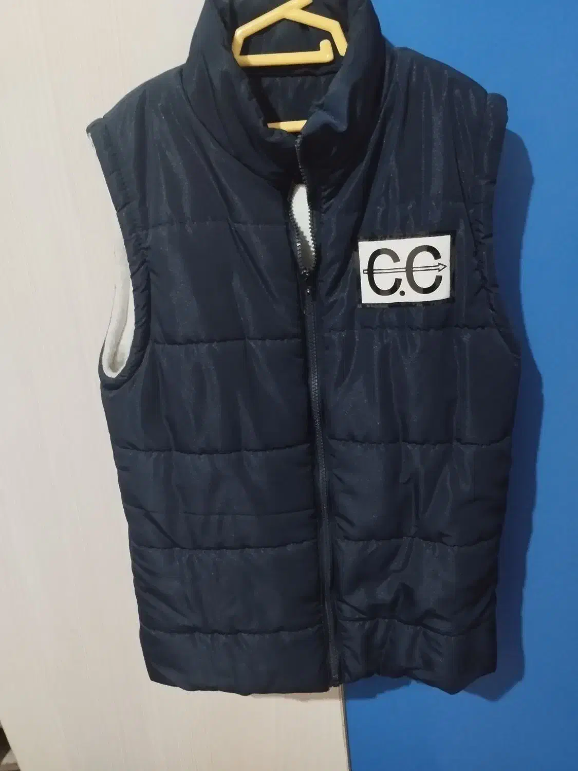 لباس|لباس|شاهین‌شهر, نبوت|دیوار