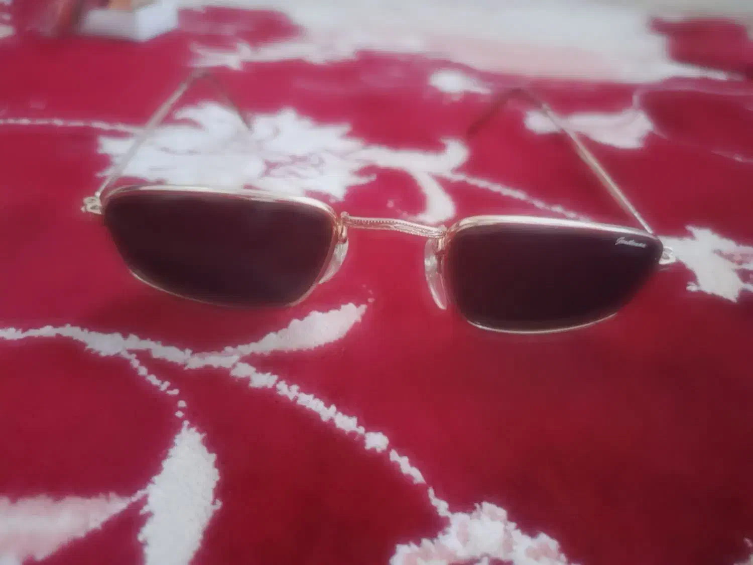 گردنبند و عینک|بدلیجات|شهریار, بکه|دیوار