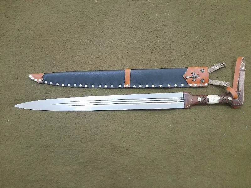 چاقو ۶۰ سانتی دولب|کوهنوردی و کمپینگ|قم, زند آباد|دیوار