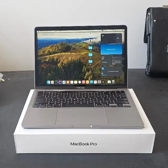 مک بوک پرو m2 2022|رایانه همراه|قم, صفائیه|دیوار