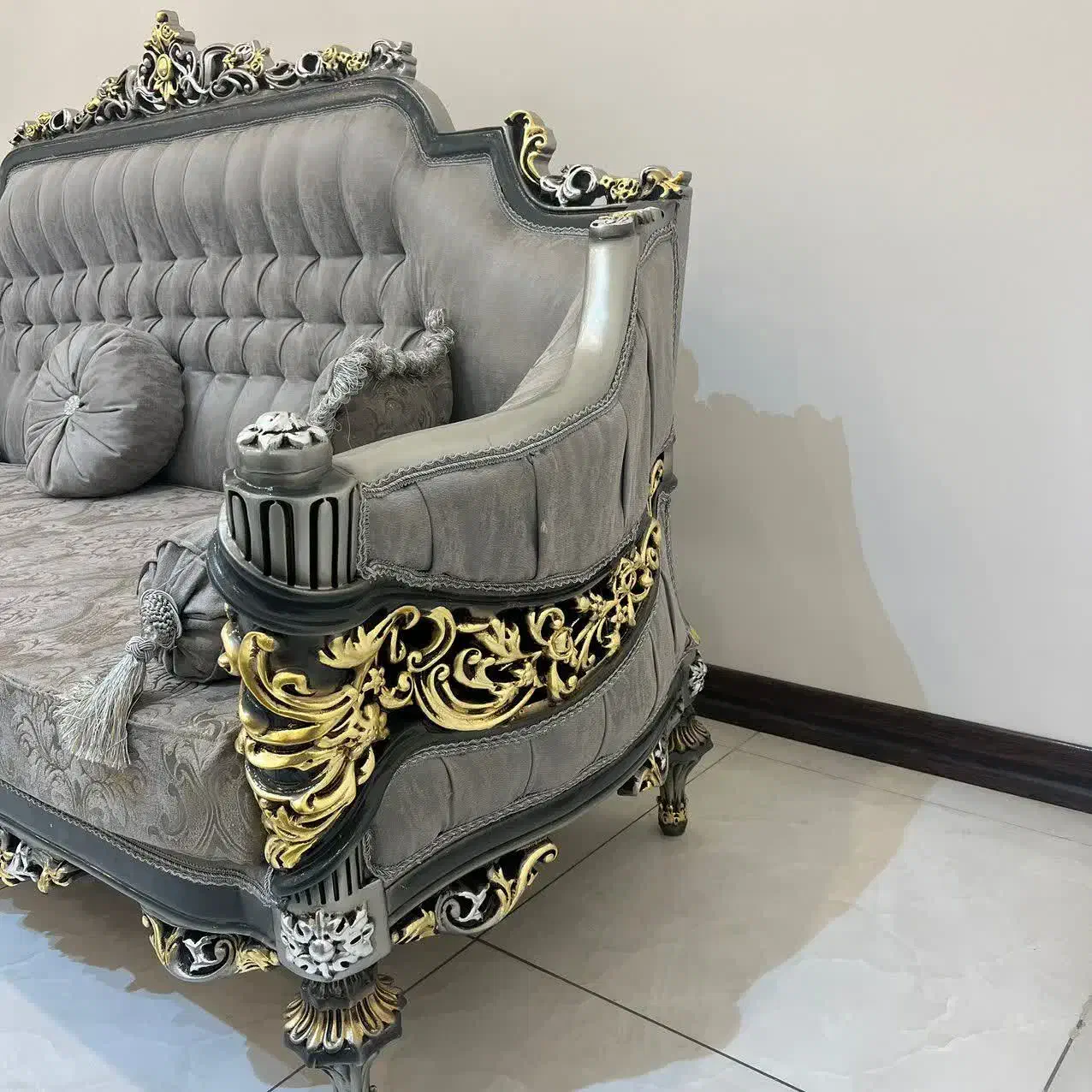 مبل مبلمان راحتی سلطنتی کلاسیک تولیدی|مبلمان خانگی و میز عسلی|قم, شهید صیاد شیرازی|دیوار