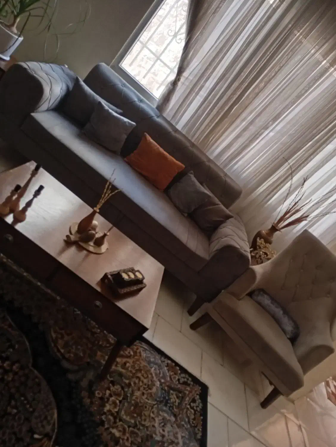 مبلمان ۷نفره تمیز بدون زدگی|مبلمان خانگی و میز عسلی|پردیس, فاز ۵|دیوار