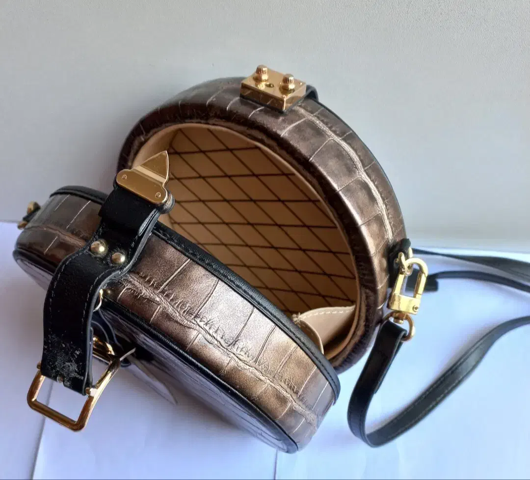 کیف دخترانه شیک و تمیز|کیف، کفش، کمربند|شیراز, زرهی|دیوار