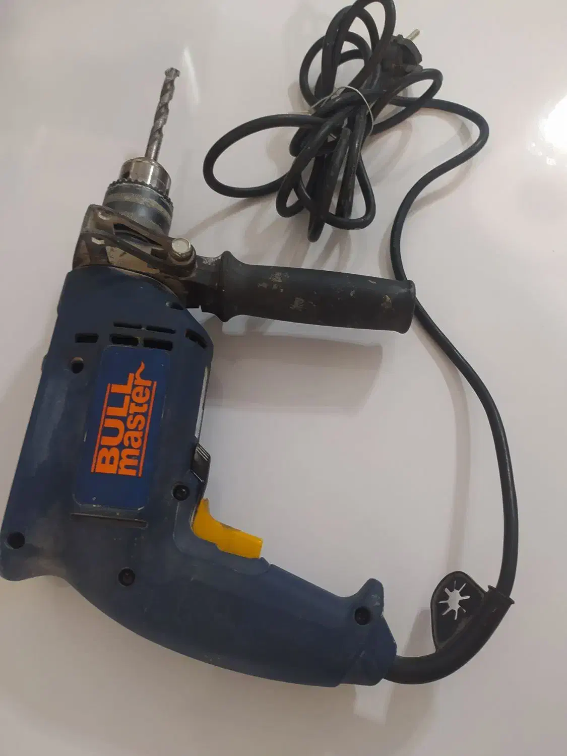 دلر سالم|ابزارآلات|فردوس (خراسان), |دیوار