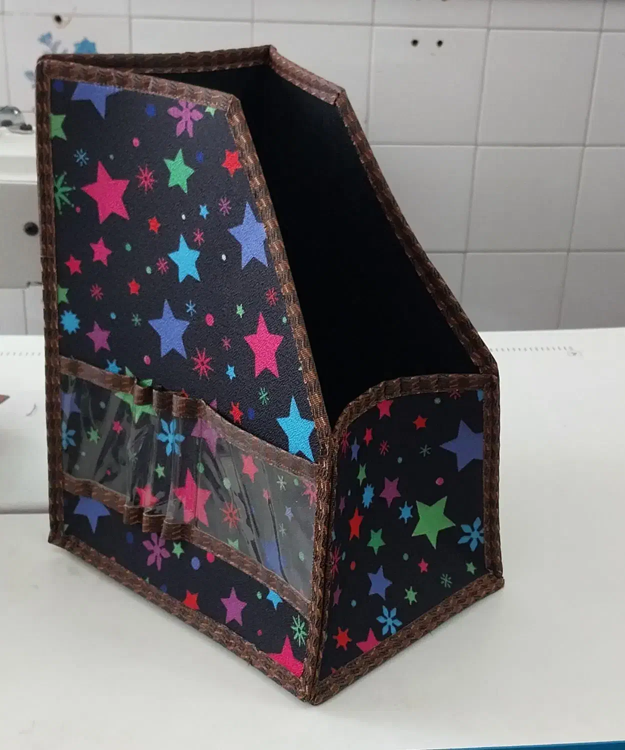 نظم دهنده کتاب|کتابخانه، شلف، قفسه‌های دیواری|گناباد, |دیوار