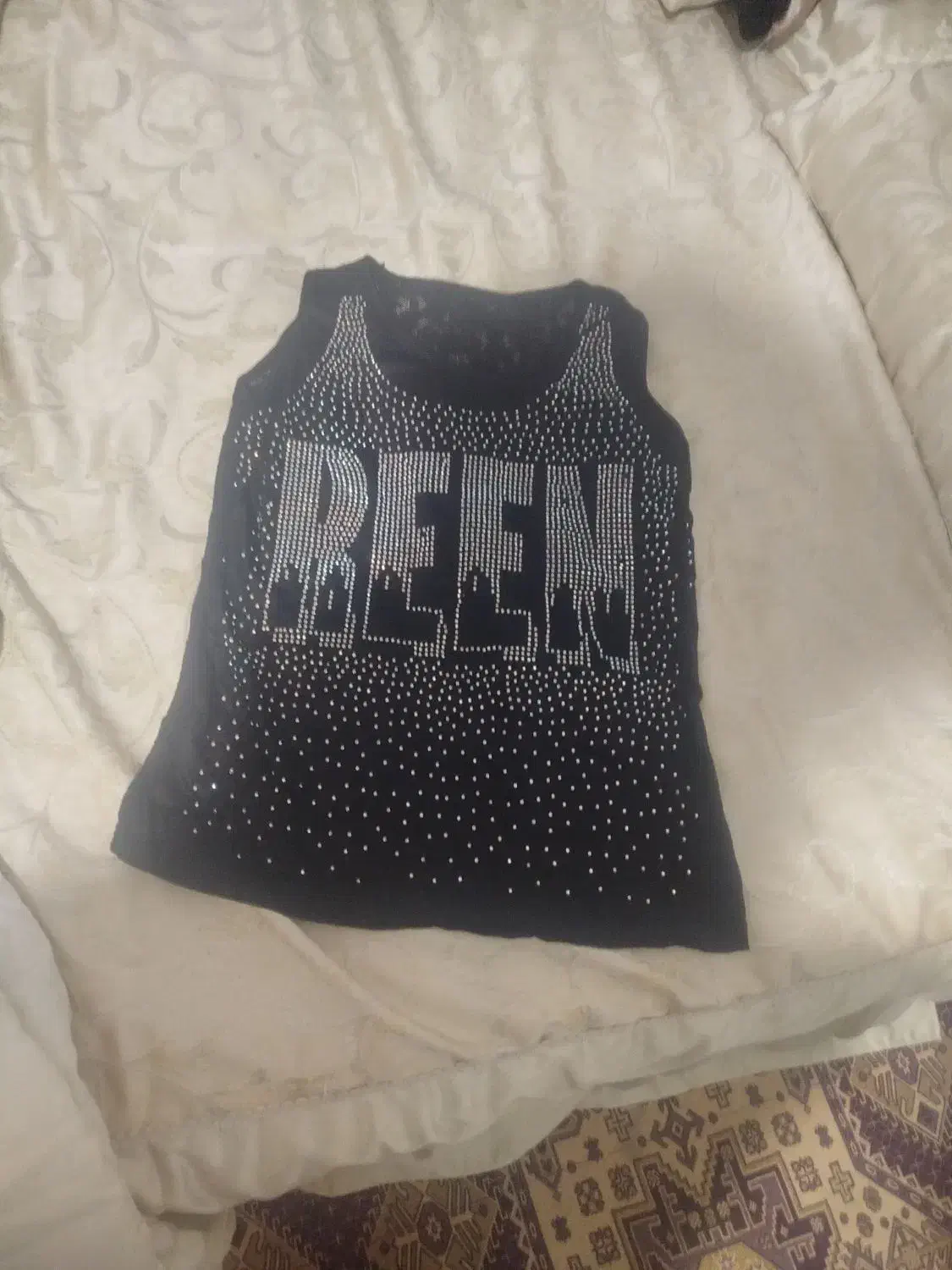 لباس زنانه|لباس|شاهین‌شهر, گزبرخوار|دیوار