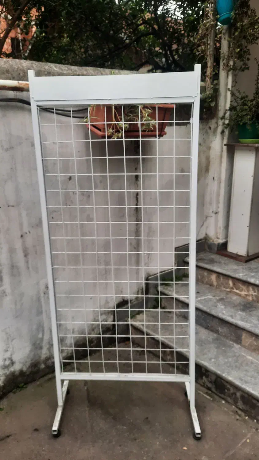 استند. طی واستند آویز.|کتابخانه، شلف، قفسه‌های دیواری|تنکابن, |دیوار