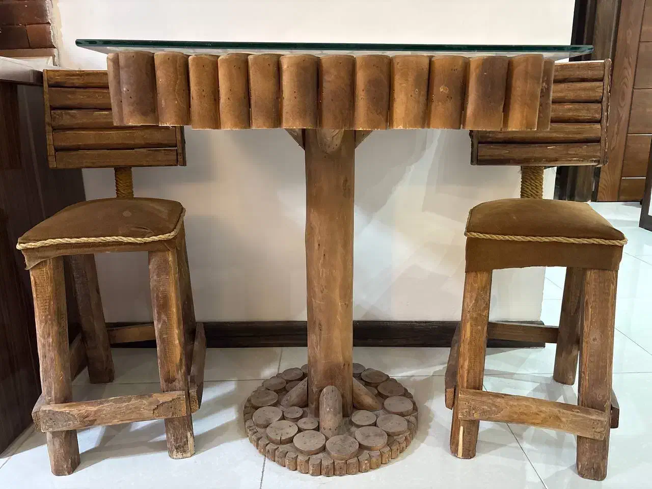 میز و صندلی تخته نرد چوبی|مبلمان خانگی و میز عسلی|اصفهان, عسگریه|دیوار