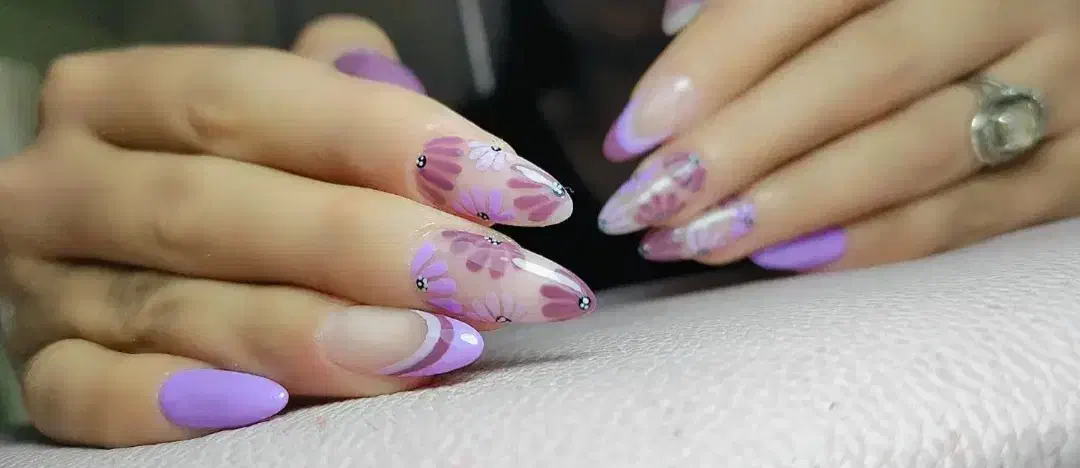 کاشت ناخن|خدمات آرایشگری و زیبایی|کرمانشاه, |دیوار