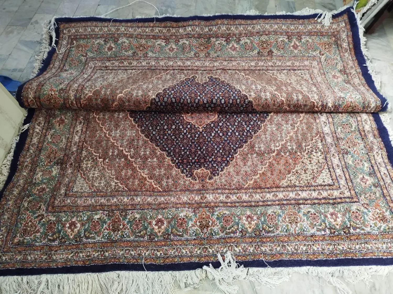 تعدادی فرش و تابلوفرش فرش|فرش|اردبیل, |دیوار