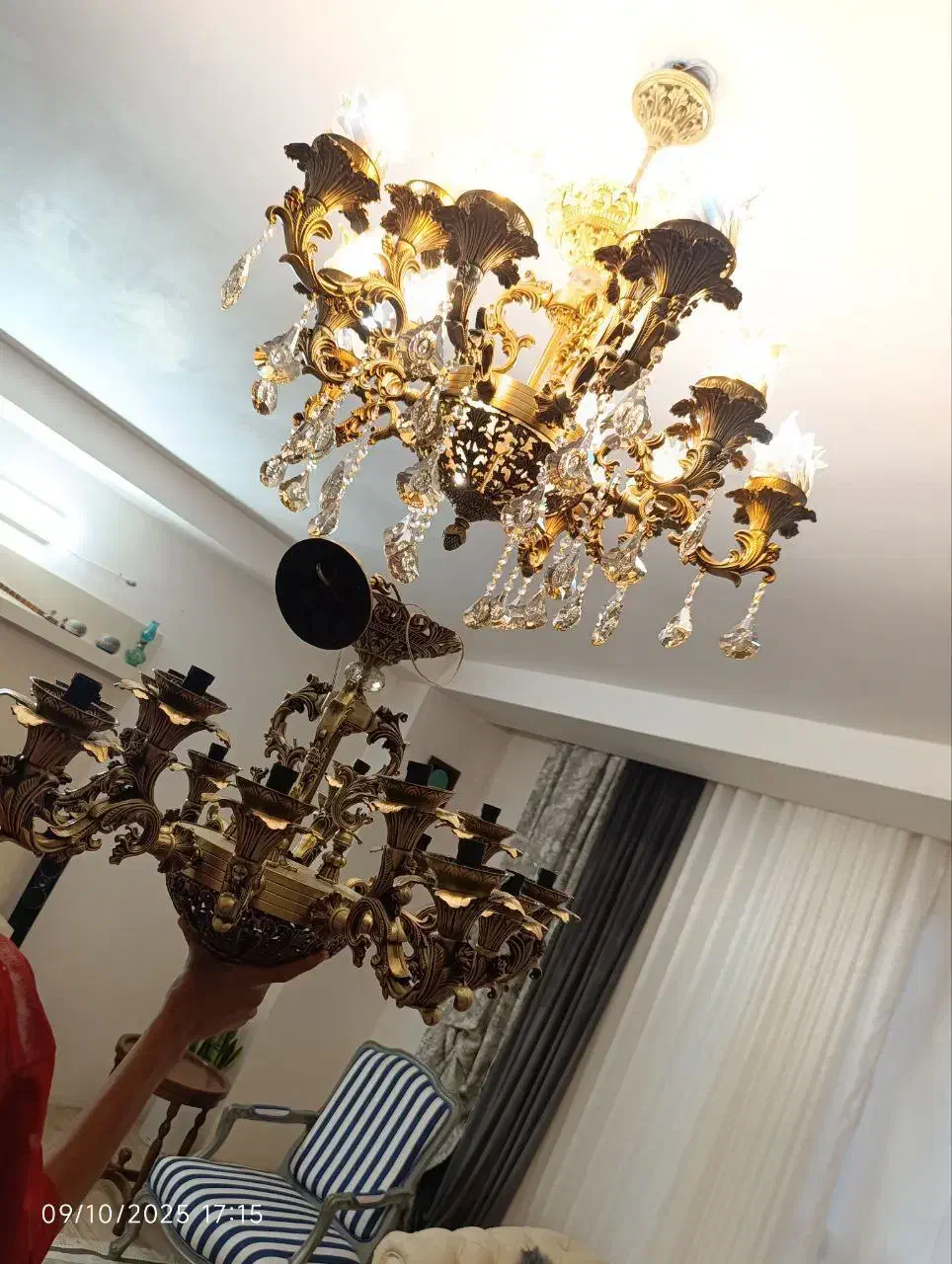 لوستر بزرگ برنزی|لوستر و چراغ آویز|بجنورد, |دیوار