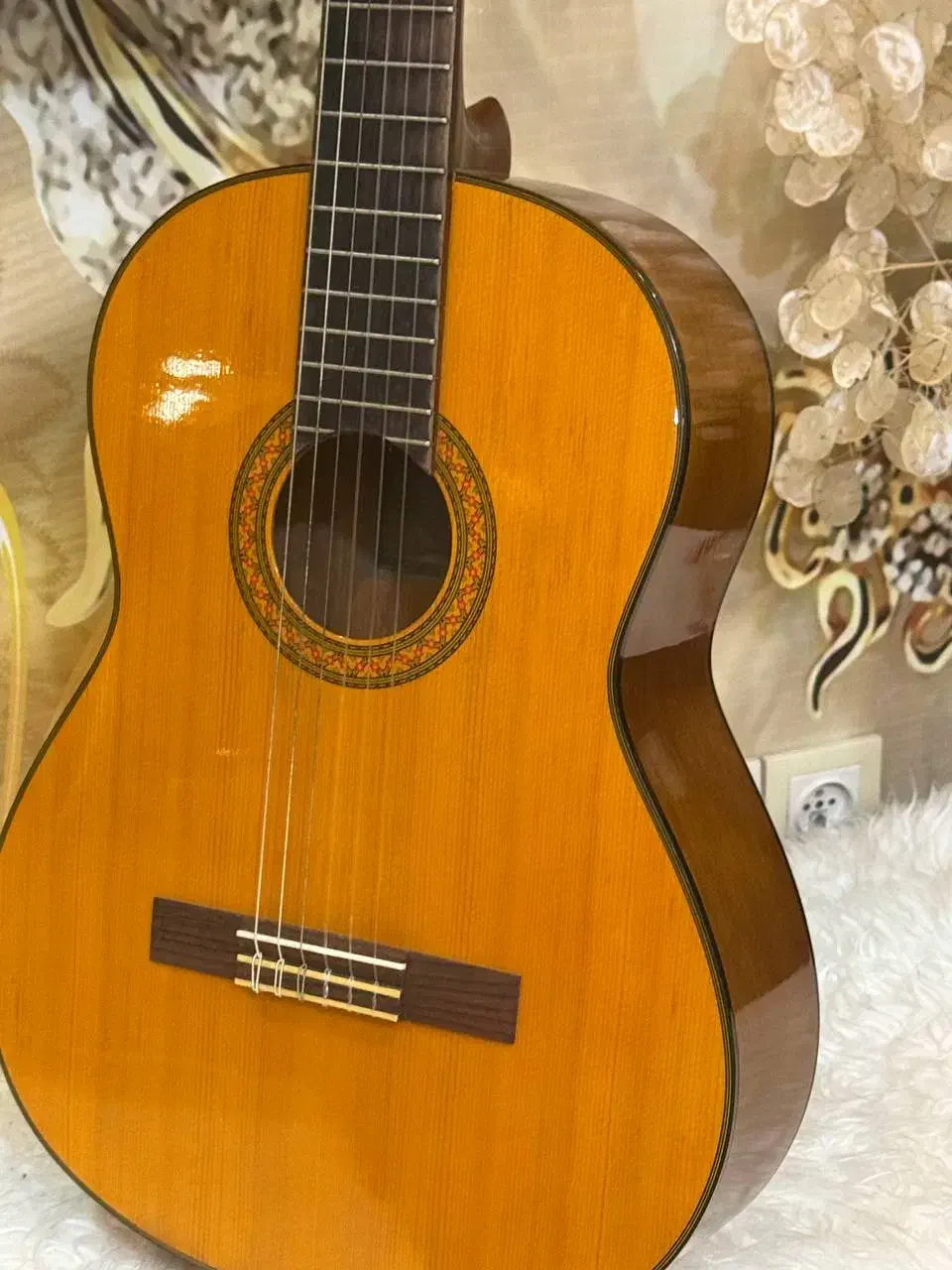 گیتار یاماها c 70 اصل|گیتار، بیس، امپلیفایر|بابلسر, |دیوار