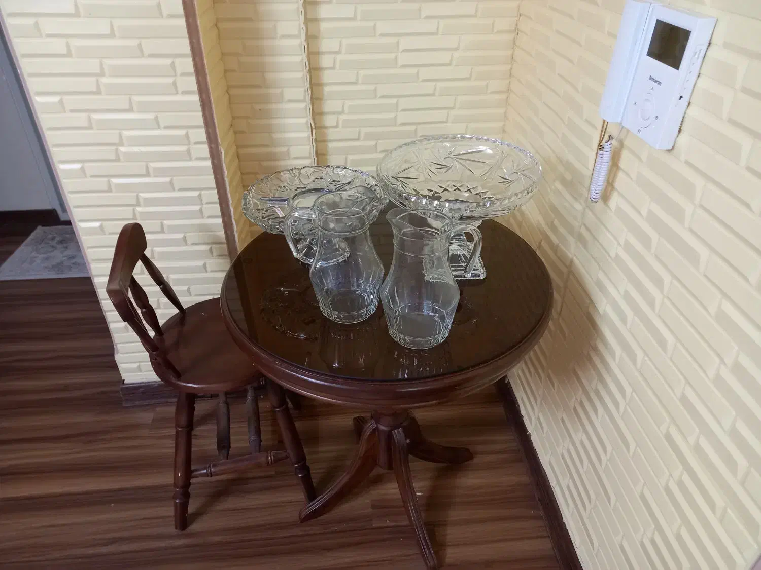 ظرف میوهخوری و اردو و دو عدد پارچ فرانسوی|ظروف سرو و پذیرایی|اندیشه, اندیشه فاز ۳|دیوار