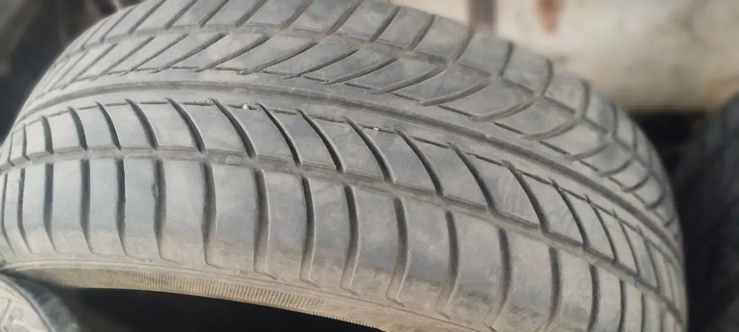 لاستیک یزد تایر 215/55/16|قطعات یدکی و لوازم جانبی|سنندج, |دیوار