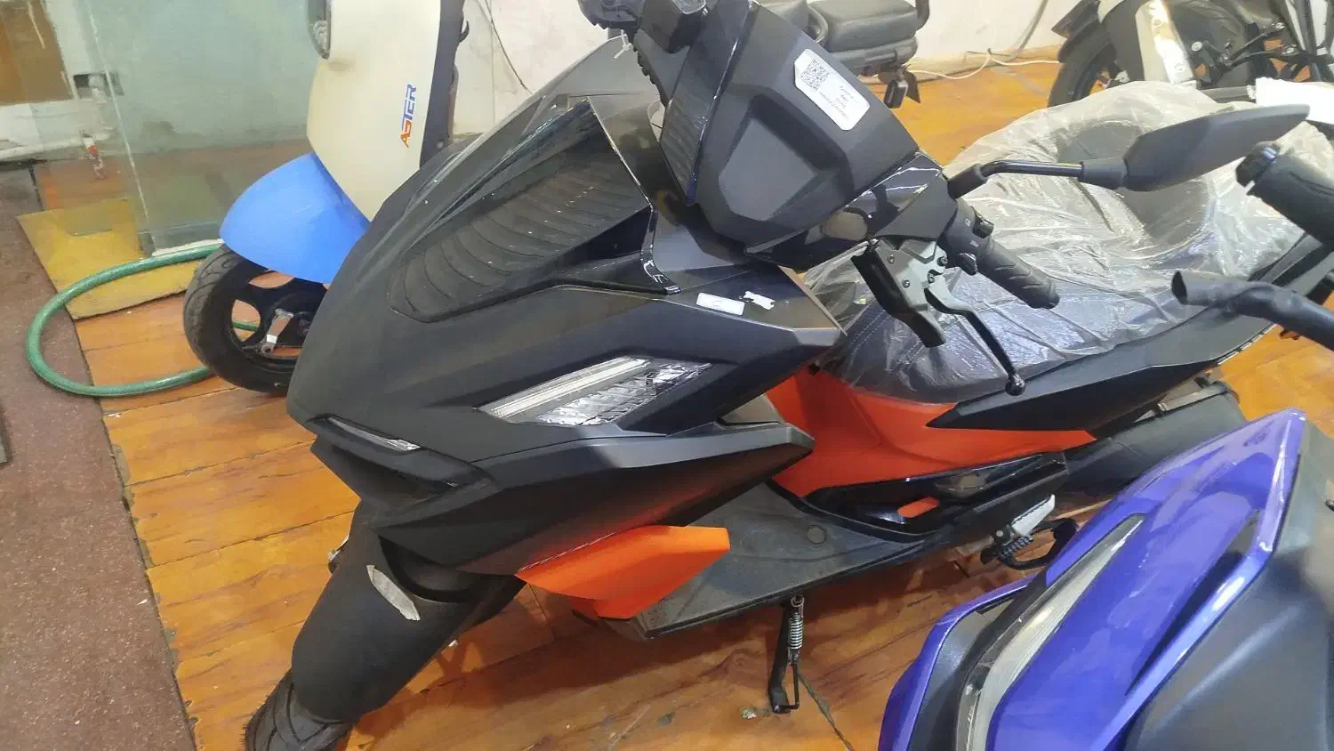 کلیک ۱۷۰سی سی زیر قیمت کارخانه ۱۴۰۴صفرکیلومتر|موتورسیکلت|شیراز, کیان شهر|دیوار