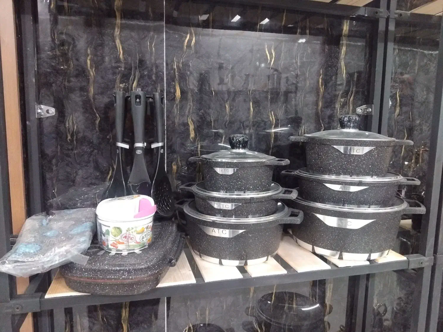 سرویس قابلمه 18پارچه یوریست اصل آلمان اقساطی|ظروف پختوپز|مشهد, طلاب|دیوار