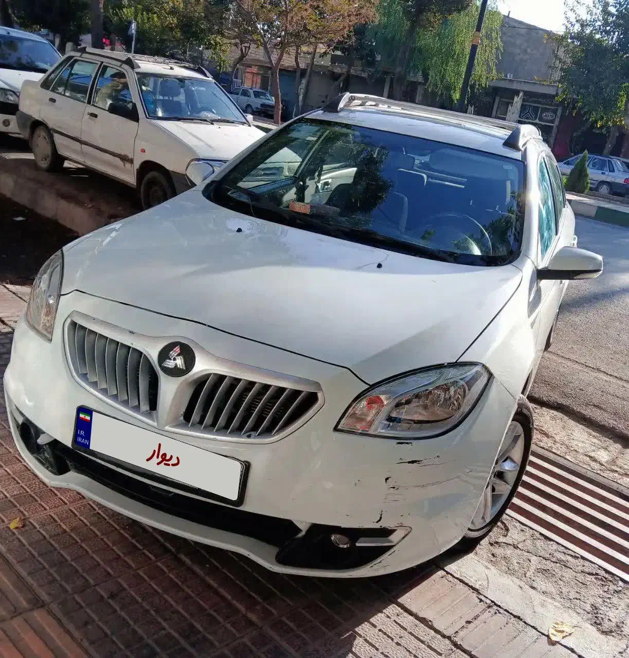 برلیانس۳۳۰ مدل ۹۶|خودرو سواری و وانت|خمینی‌شهر, |دیوار