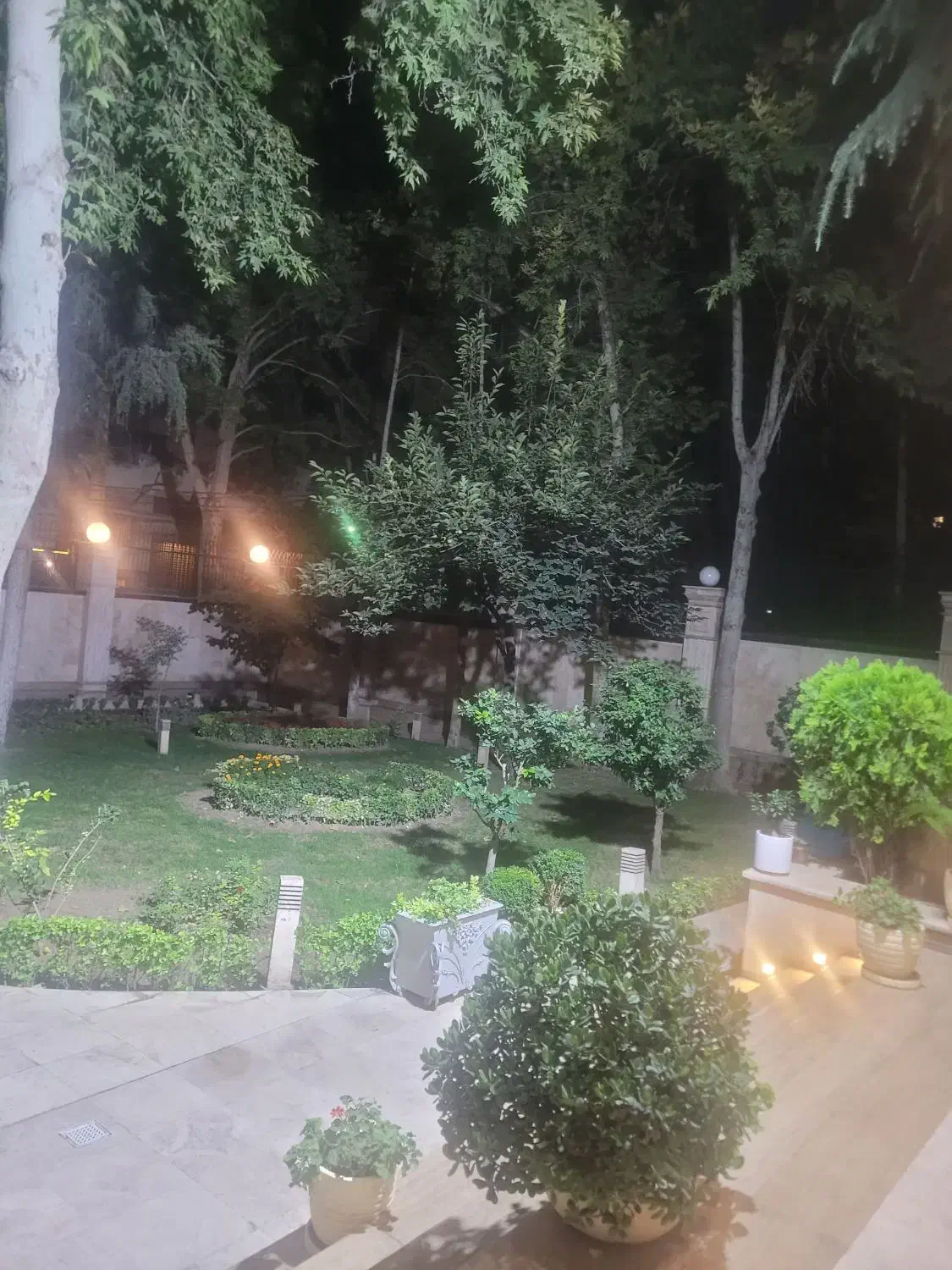 145متر زعفرانیه ۸۵مترقدرالسهم ۱۵۰۰حیاط مشجر|فروش آپارتمان|تهران, زعفرانیه|دیوار