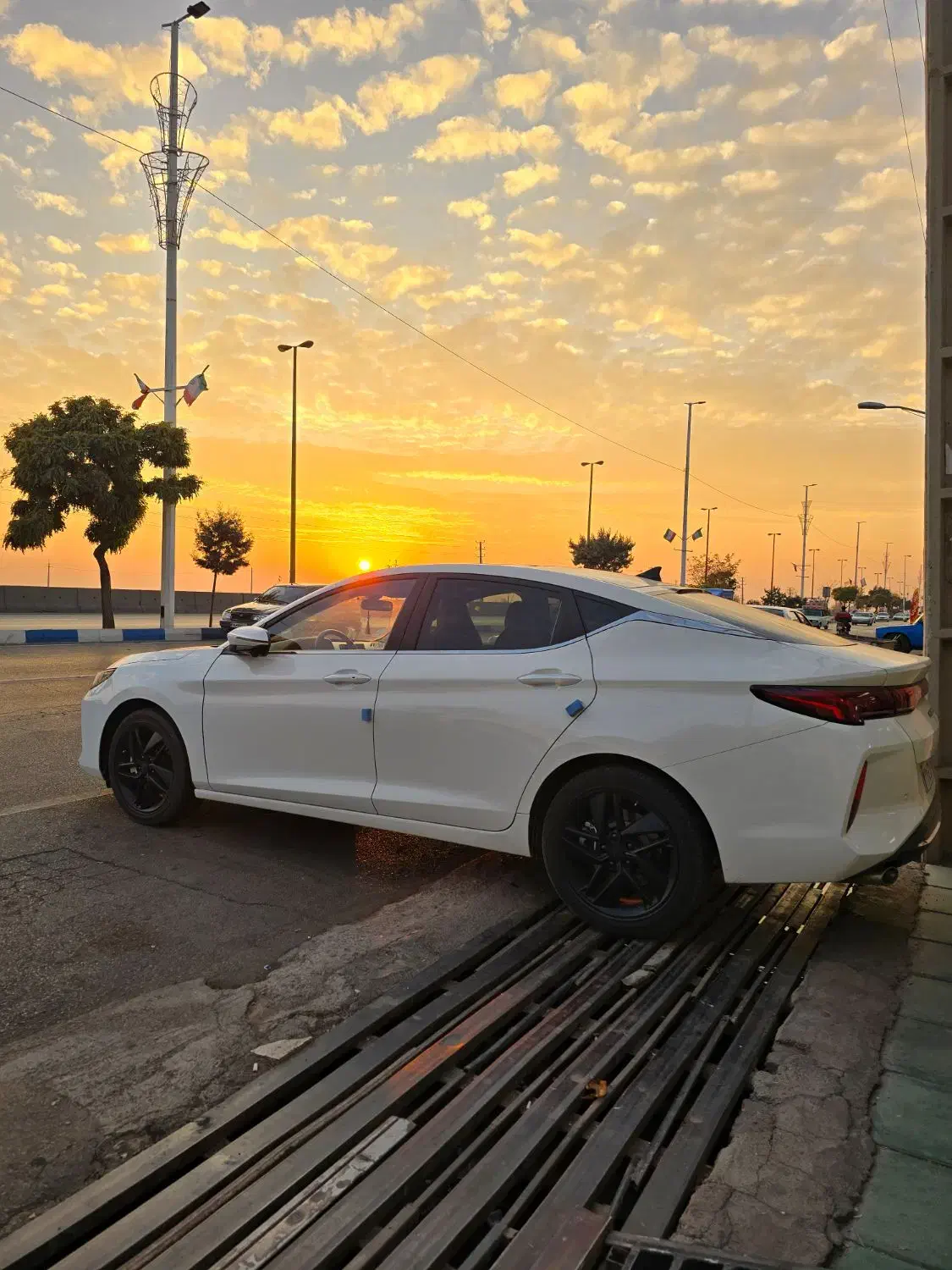 kmc j7|خودرو سواری و وانت|قزوین, |دیوار